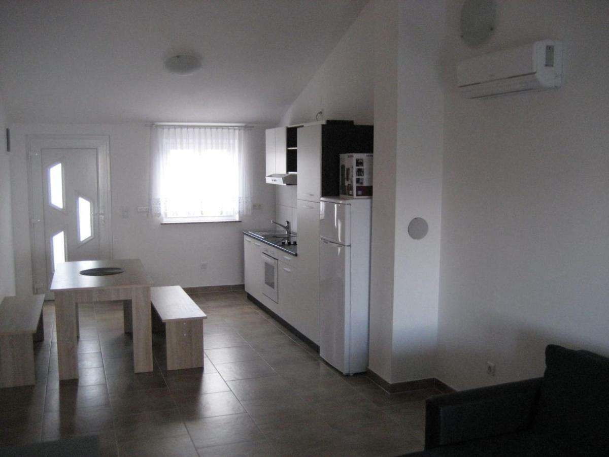 Apartamento Haus Milana Nin Exterior foto